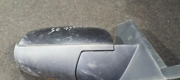 Mitsubishi Colt Front door electric wing mirror e9014259