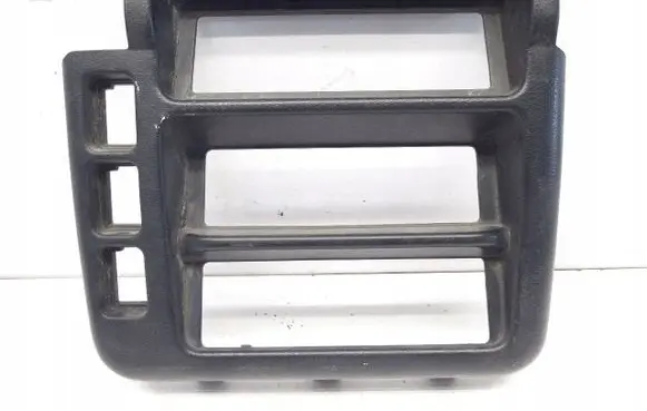 Nissan Serena Radio/GPS head unit trim 