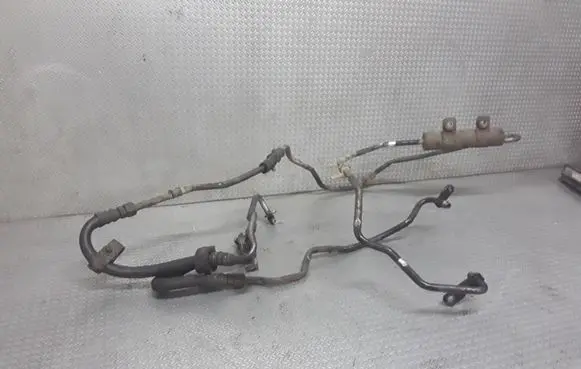 Audi A4 S4 B7 8E 8H Power steering hose/pipe/line