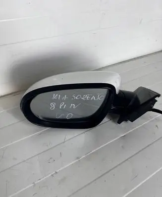 KIA Sorento Front door electric wing mirror