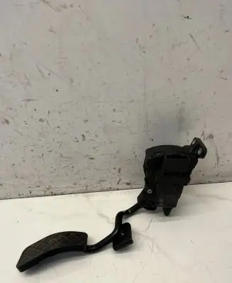Audi A6 S6 C6 4F Accelerator throttle pedal 4F2721523 6PV00898402