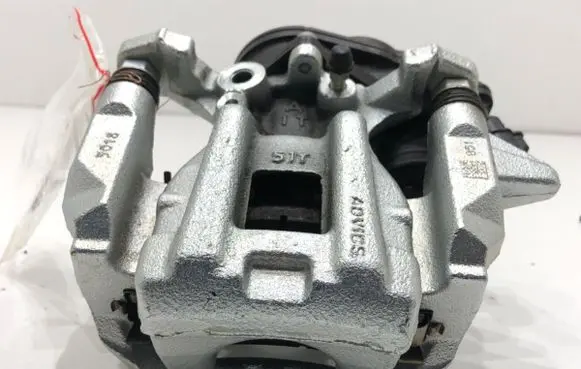 Lexus LBX Rear brake caliper 