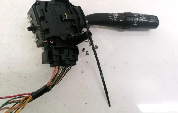 Toyota Corolla Verso AR10 Wiper control stalk 173654LH