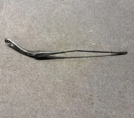 BMW 4 F32 F33 Front wiper blade arm 7260474