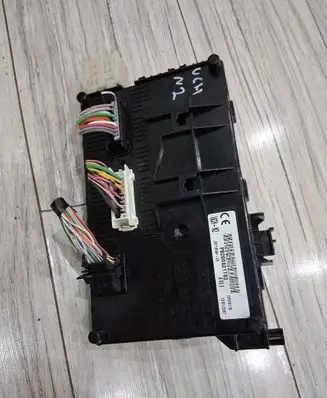 Renault Clio II Comfort/convenience module P8200621762