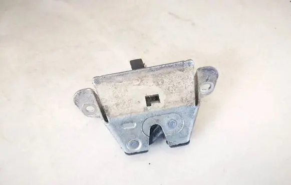 Toyota Aygo AB10 Tailgate/trunk/boot lock/catch/latch