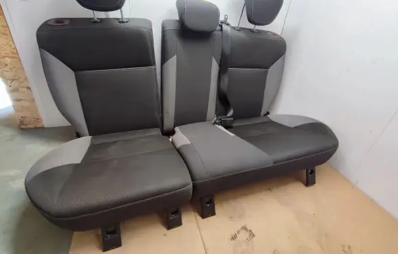 Ford Focus Second row seats 