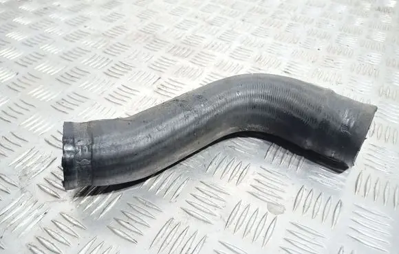 Nissan Note (E11) Intercooler hose/pipe