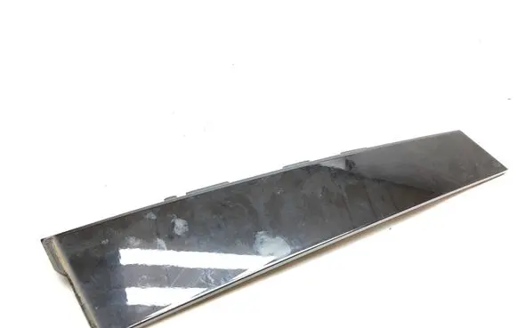 KIA Sorento Front door glass trim molding 82250C5000