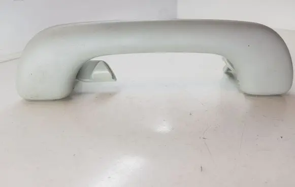 Nissan Qashqai Rear interior roof grab handle 8200003209