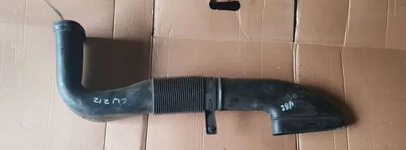 Mercedes-Benz E W212 Air intake duct part A6510903437