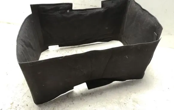 Volkswagen PASSAT B7 Battery box tray 1K0915418G