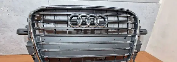 Audi Q5 SQ5 Front bumper upper radiator grill 8R0853651AD