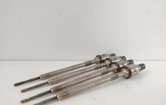 Opel Insignia A Glow plug 55590467