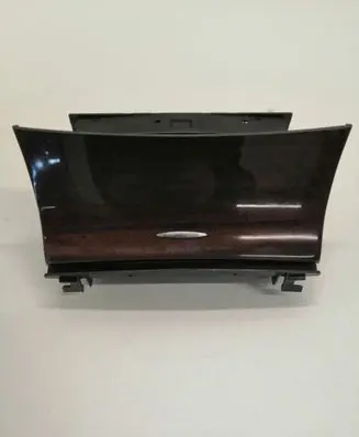 Mercedes-Benz E W211 Car ashtray A2116802852