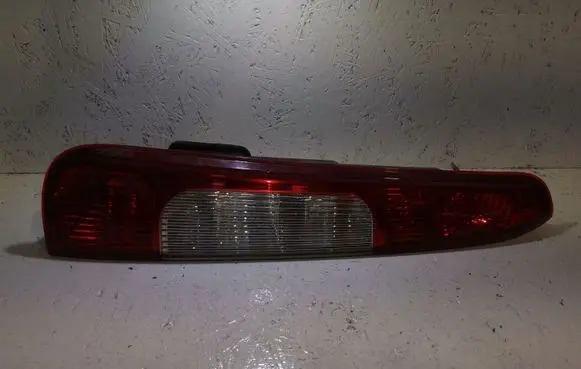 Ford Focus C-MAX Rear/tail lights 3M5113N411AA