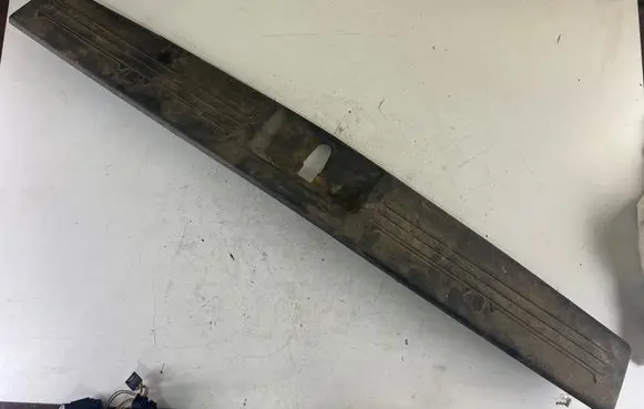Trunk/boot sill cover protection