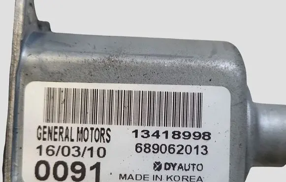 Opel Astra K Rear window wiper motor 13418998 689062013