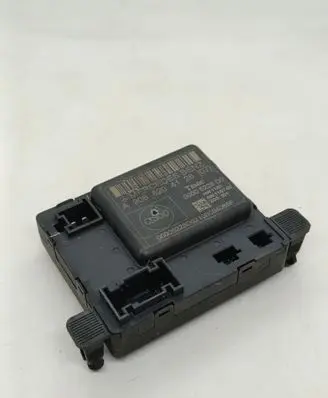 Mercedes-Benz Sprinter W906 Door control unit/module A9068204126 00005228D0