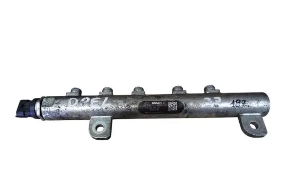 Opel Zafira B Fuel main line pipe 55197370 0445214095