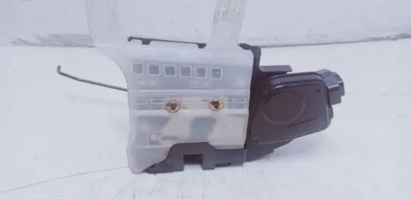 Hyundai Tucson JM Front door lock