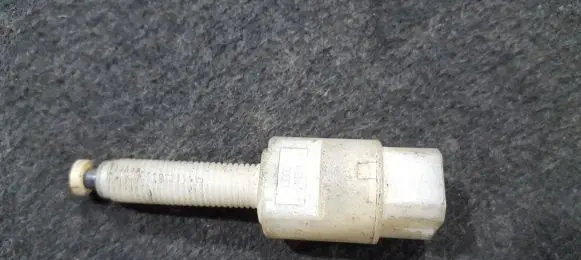 Audi A6 S6 C5 4B Brake pedal sensor switch 4A0945515A
