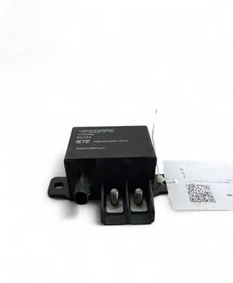 Volvo XC90 Coolant fan relay 31398092