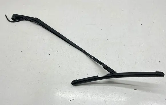 Subaru XV II Windshield/front glass wiper blade 86542FL091