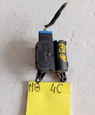 Audi A3 S3 8P Air flap motor/actuator 1K0907511 0132801345 983389HB