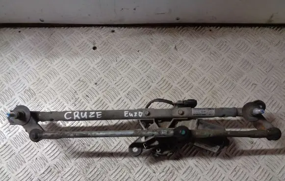 Chevrolet Cruze Front wiper linkage and motor 95971324
