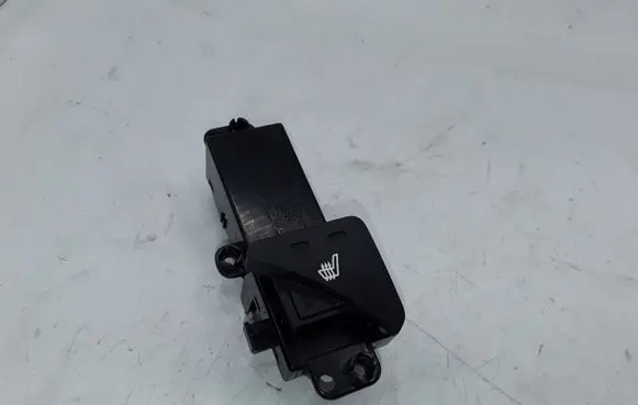 KIA Sportage Seat heating switch 4912001110 933403W900WK
