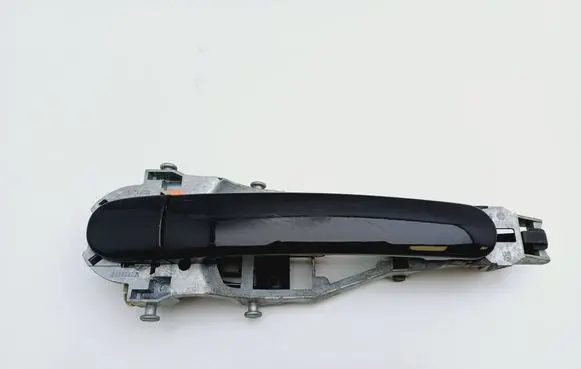 Skoda Octavia Mk2 (1Z) Rear door exterior handle 1Z0839886 1Z0839885