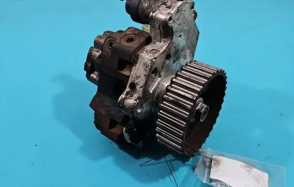 Renault Megane II Fuel injection high pressure pump 0445010445 IMPRK1383302