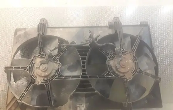 Nissan Murano Z50 Air conditioning (A/C) fan (condenser)