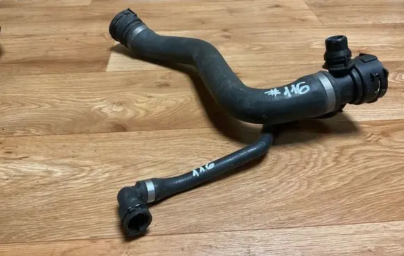 BMW 5 E60 E61 Engine coolant pipe/hose 7525641 NW32416