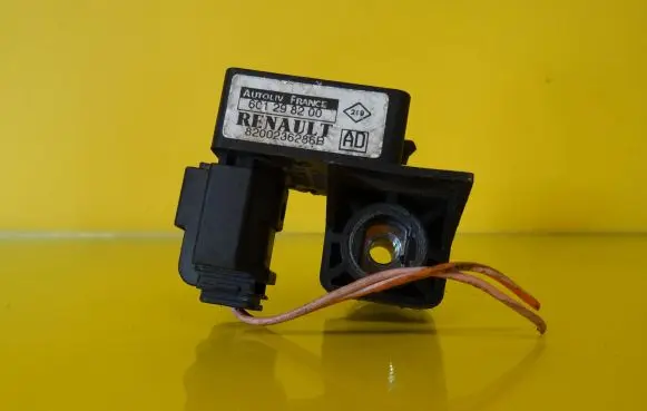 Renault Scenic II - Grand scenic II Airbag deployment crash/impact sensor 8200236286B
