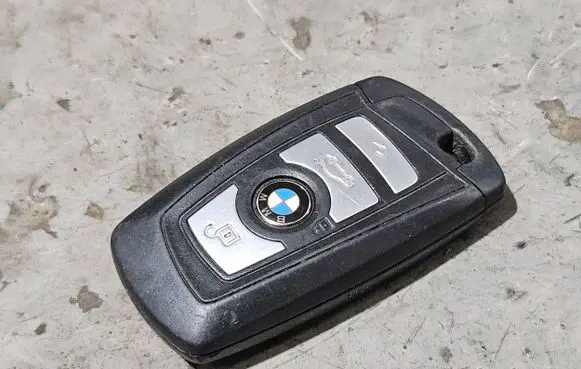 BMW 5 F10 F11 Ignition key/card 9226939