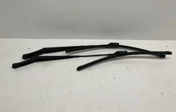 Volkswagen Tiguan Headlight wiper blade set 