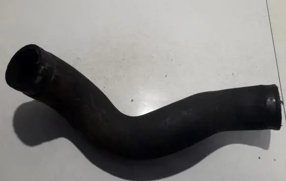 Intercooler hose/pipe