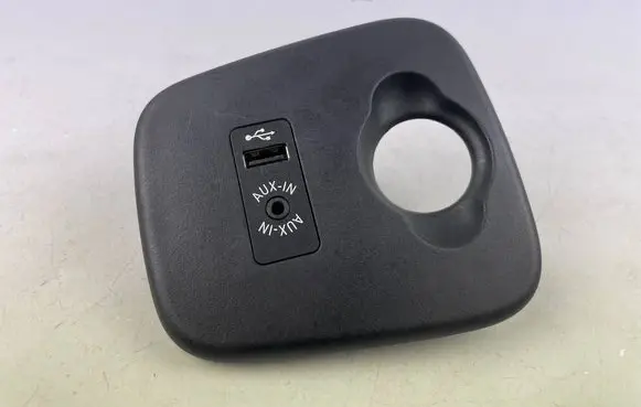 Mini One - Cooper F56 F55 USB socket connector 9266607 9270579