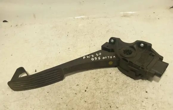 Volvo V70 Accelerator throttle pedal 30715173 6PV00954801