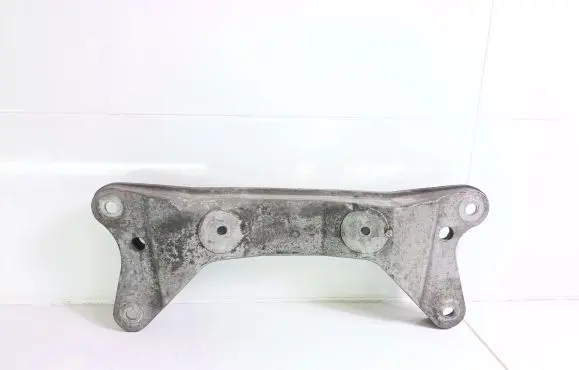 BMW 1 F20 F21 Gearbox mounting bracket 2232678882501 6788825