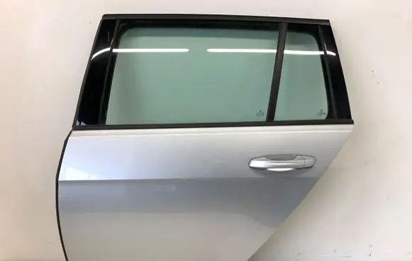 Volkswagen Golf VII Rear door 