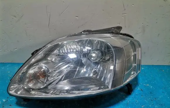Volkswagen Fox Headlight/headlamp