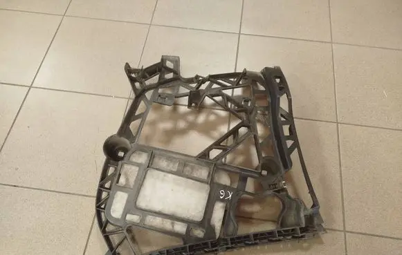 Mercedes-Benz GL X166 Rear bumper mounting bracket A1668800912