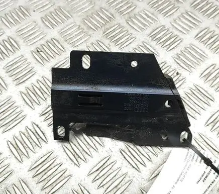 Audi A5 Engine bonnet/hood lock/latch loop/hook 8W0823185E