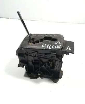 Toyota Hilux (AN10, AN20, AN30) Gear shifter/selector 12JUN08 0188