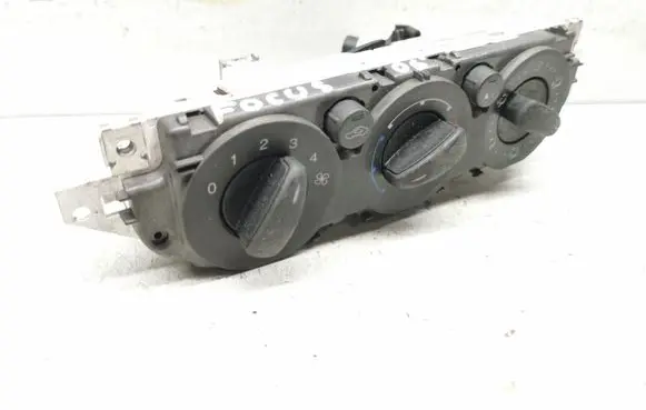 Ford Focus Climate control unit 3M5T19980AD