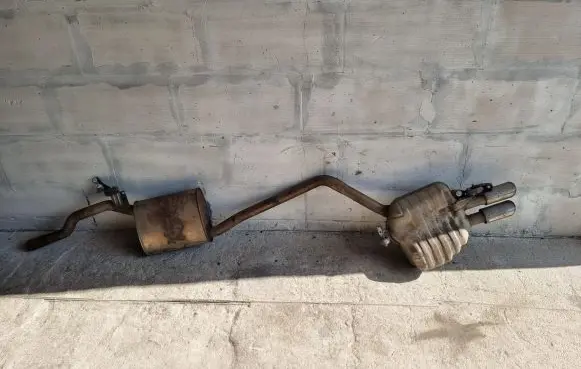 Muffler/silencer