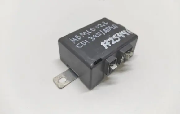 Mercedes-Benz ML W163 Aerial antenna amplifier 1638200289